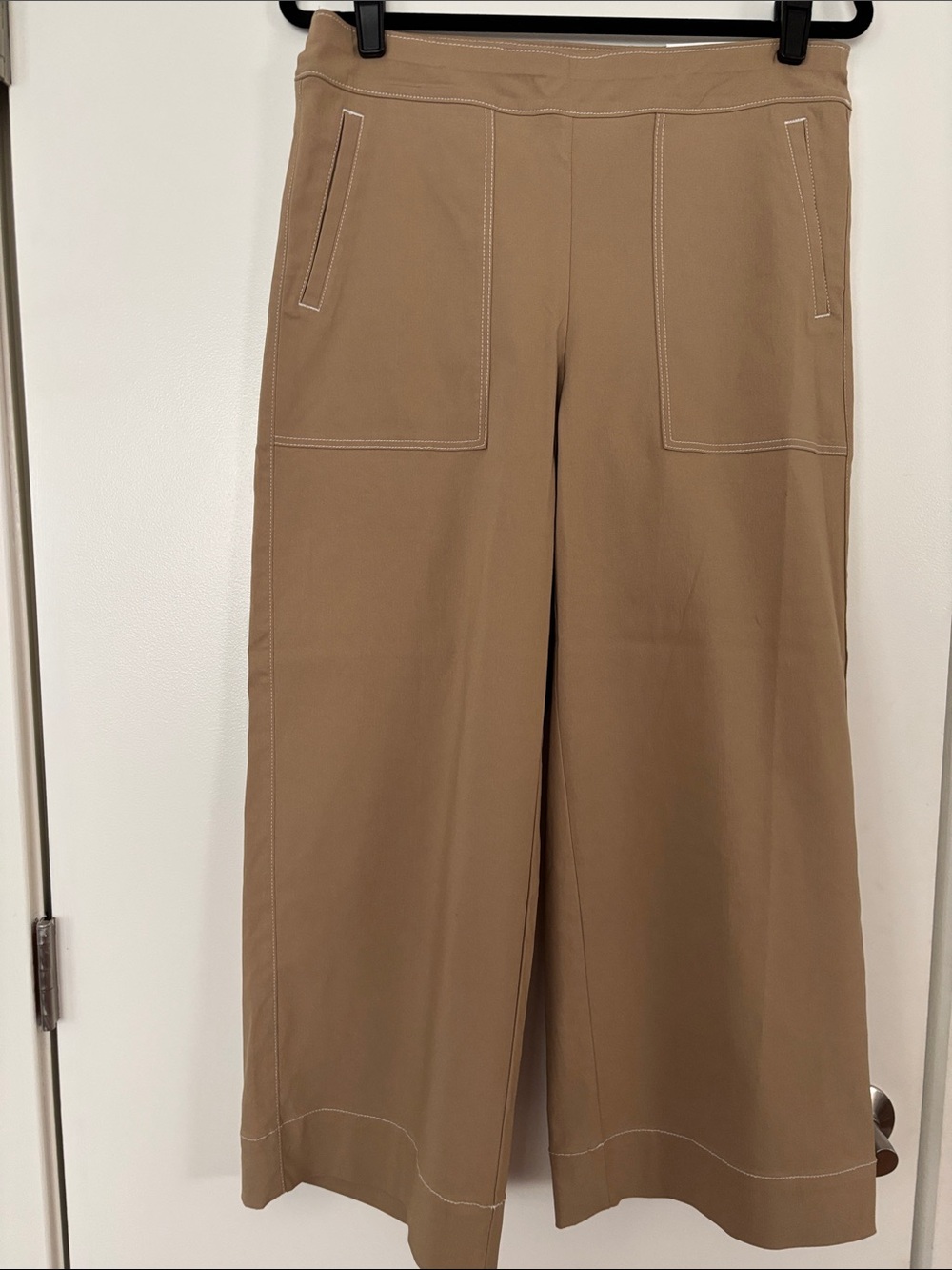 Chico's Wide-Leg Crop Pants in Camel with White Topstitching